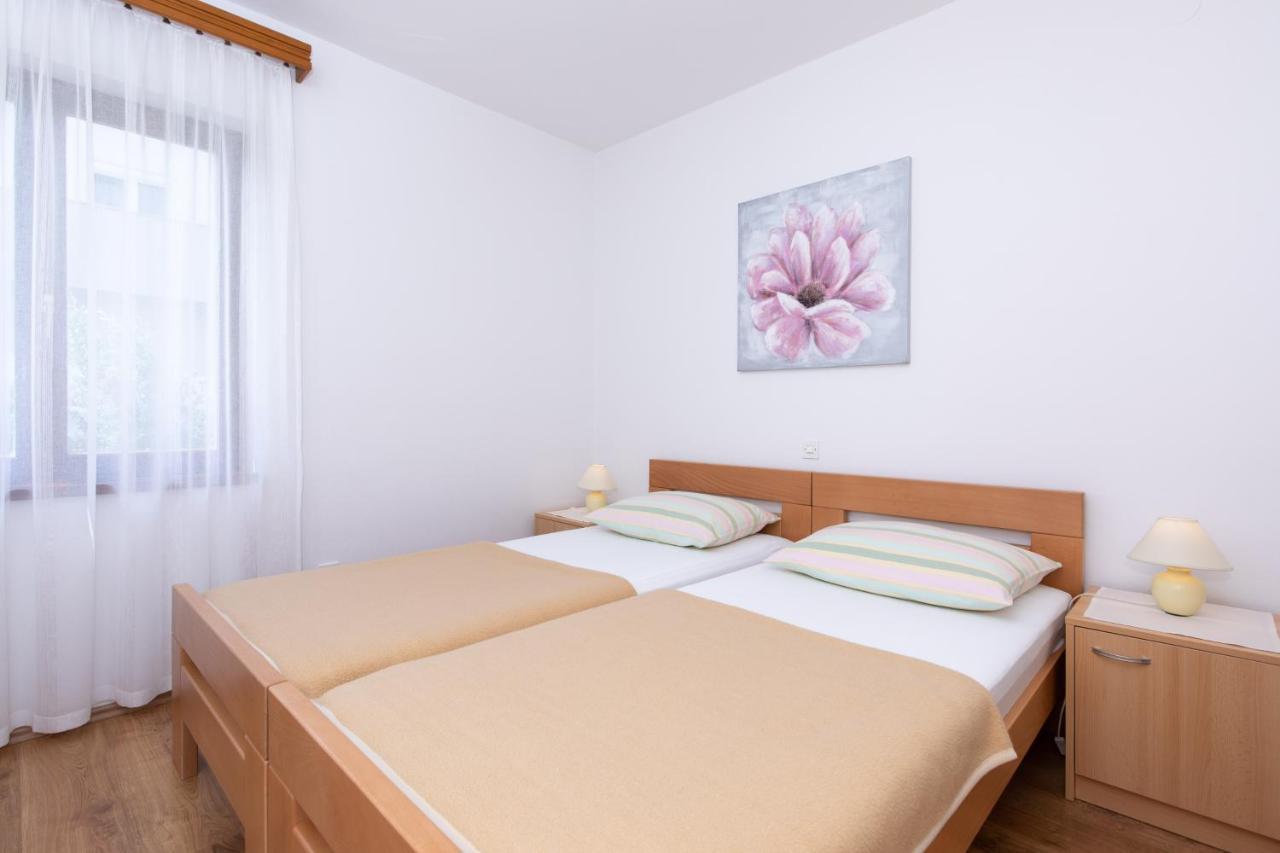 Apartments Dujmovic Ivo 2 Baska  Exterior photo